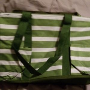 Zippered tote with front and back pockets